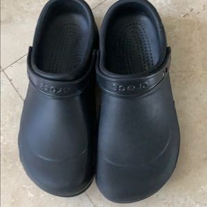 Men’s size 13 crocs